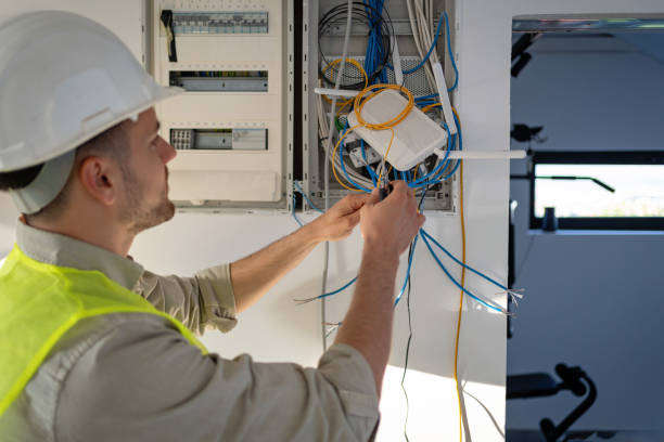 Best Licensed Electrician  in East Uniontown, PA